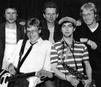 Bill Higgins, Chris Taylor, Nigel 'nobody ever remembers the drummer!' Brodie, Pete Sillars, Scott Martin